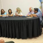 Capacitación internacional fortalece la estrategia contra la langosta sudamericana