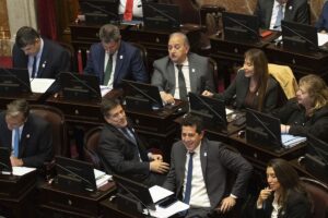 Senado-debate-una-versión-acotada-del-proyecto-de-propiedad-privada-7