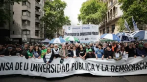 kicillof-participo-de-la-5-marcha-federal-universitaria-15102026-2349341